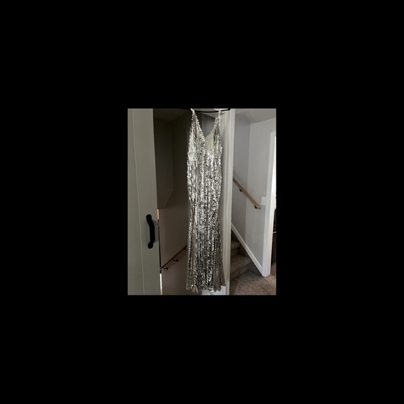 Silver sequin fit and flare trumpet dress - Picture 3 of 3